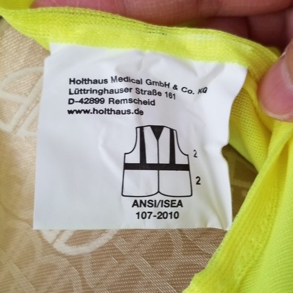 *Last One * NWOT Authentic Mercedes-Benz Neon Safety Vest - Picture 4 of 8